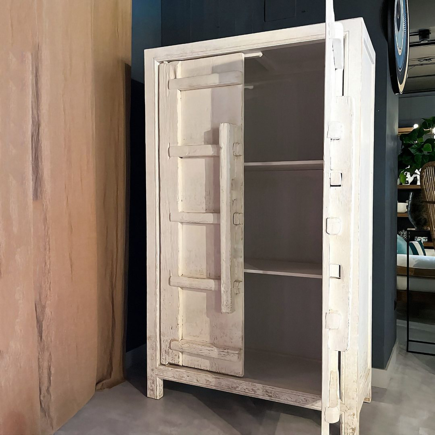 Sanao Armadio – legno di Olmo – 124x48x220h